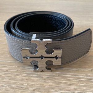 NWOT Tory Burch Reversible leather belt, XS